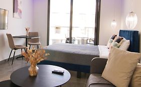 Phaedrus Living: Seaside Luxury Flat Athina 118
